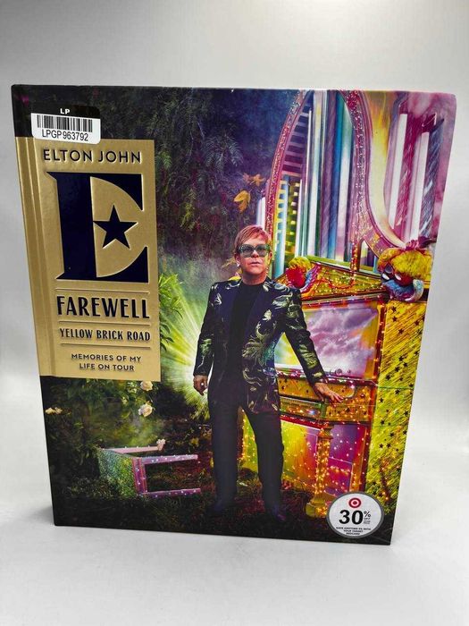 Книга "Farewell Yellow Brick Road: Memories of My Life on Tour"