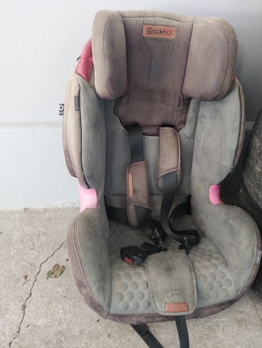 Fotelik samochodowy zapinany na pasy 9-18 kg