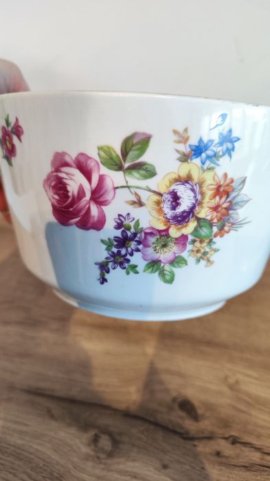 Półmiski, wazy, dwie sztuki, porcelana kwiaty róże