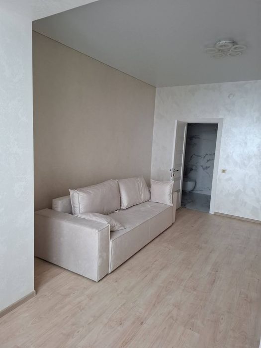 Продається квартира 2 -х кімн Новобуд. Пров .Парковий .Минай.