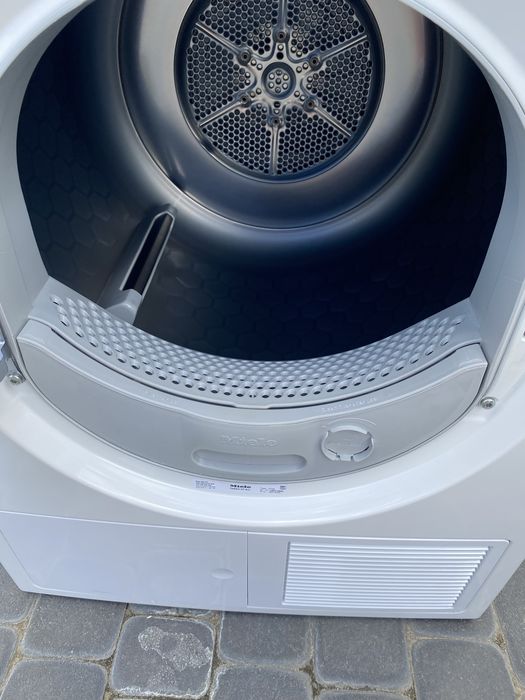 Сушильна машина Miele TMB540 WP Eco