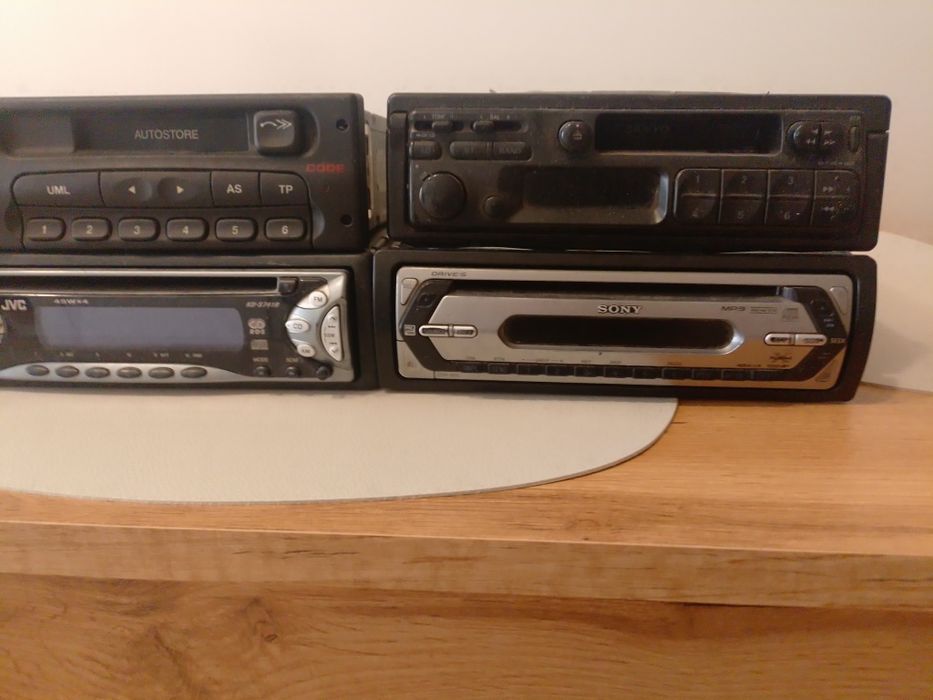 Sprzedam radia samochodowe używane rożnych marek