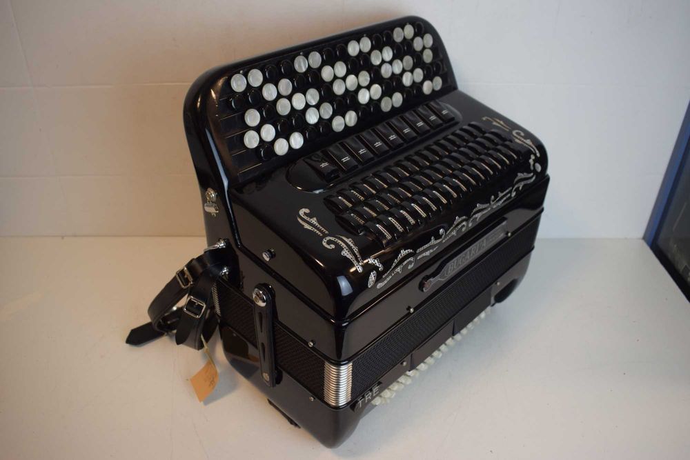 Acordeao Bugari Armando 3 voz