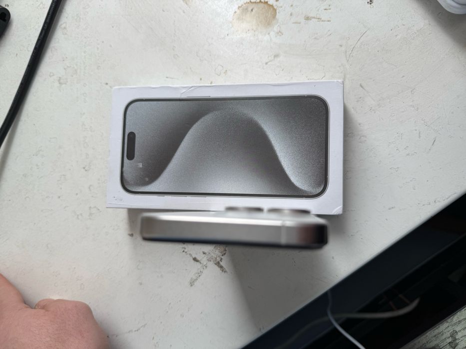 Apple iphone 15 Pro 256Gb White Titanium Физ Сим
