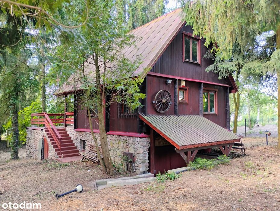 Drewniany dom letniskowy|Wierzbica|Rzeka, las |0%