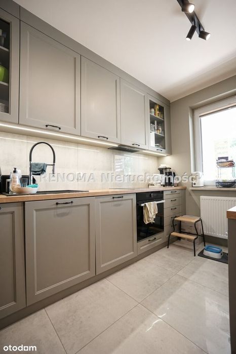3 pokoje, 68,5m2 , balkon 15 m² z widokiem na las