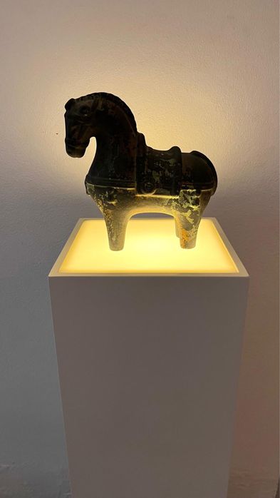 Coluna/Pedestal iluminado