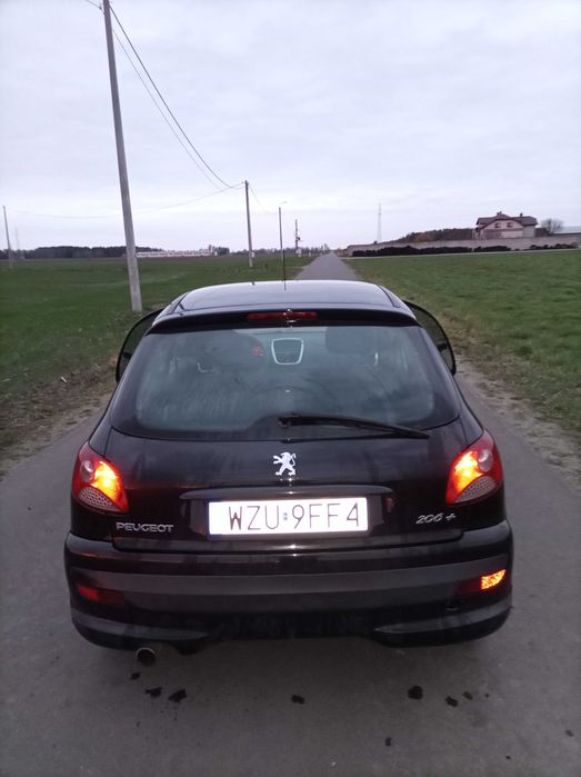 Peugeot 206+ 2010 1.4 benzyna