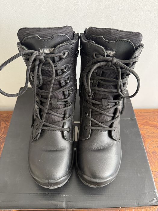 MAGNUM - Bota tática WOLF 8.0 c/ fechos laterais