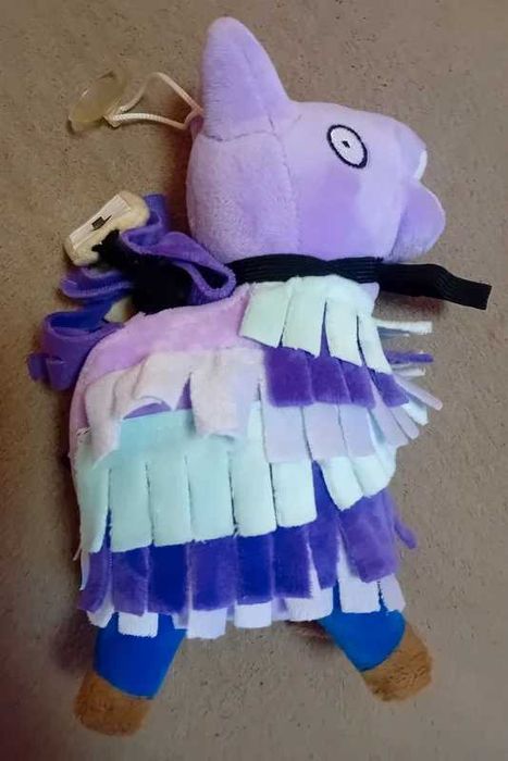 Figurka Lama z Fortnite