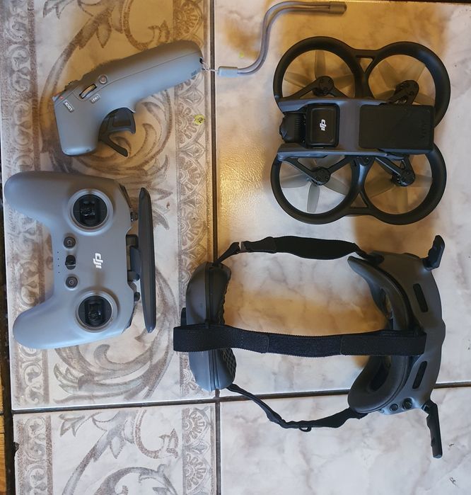 Dron DJI Avata 1  Explorer Combo Remote Controller 2      3x aku