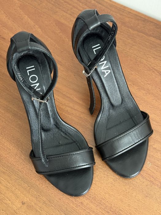 Шкіряні босоніжки ilona