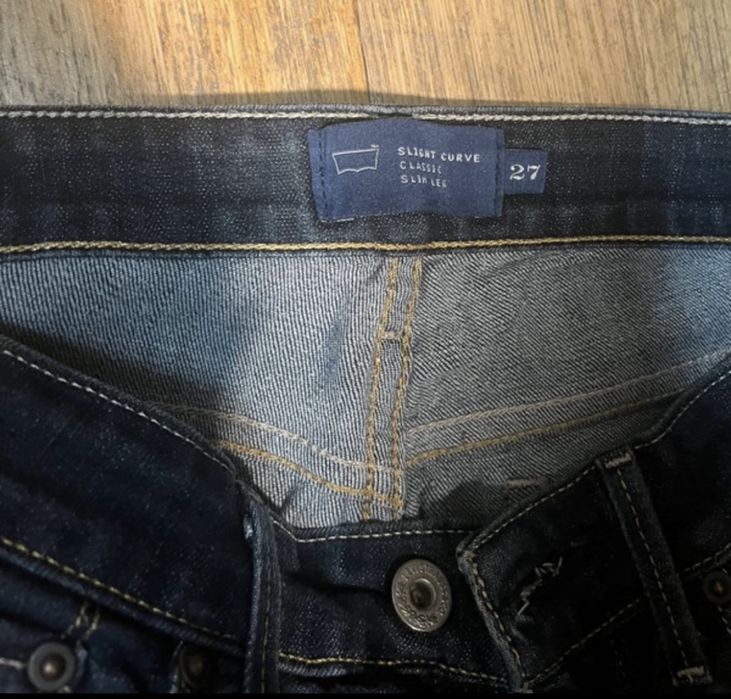 Levi’s classicas de senhora