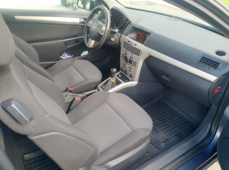 Opel Astra GTS. 1.8 газ/бен 140л.с.