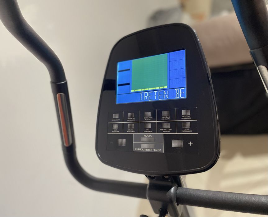 Bicicleta Estática Motion com painel digital