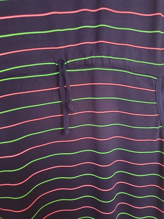 Sprzedam damską sukienkę w paski z kieszeniami