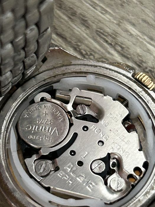 Zegarek damski Anne Klein II na bransolecie