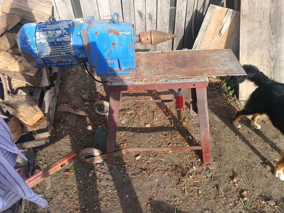 Łuparka świdrowa 5,5kW z motoreduktorem