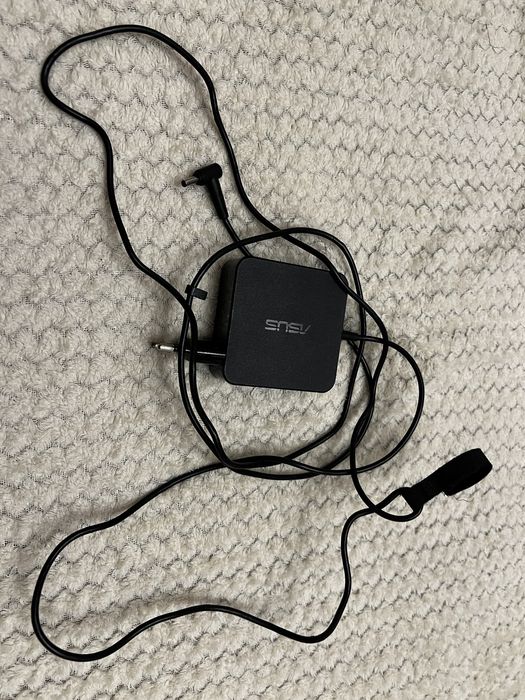 Sprawny laptop Asus Vivobook S grafitowy