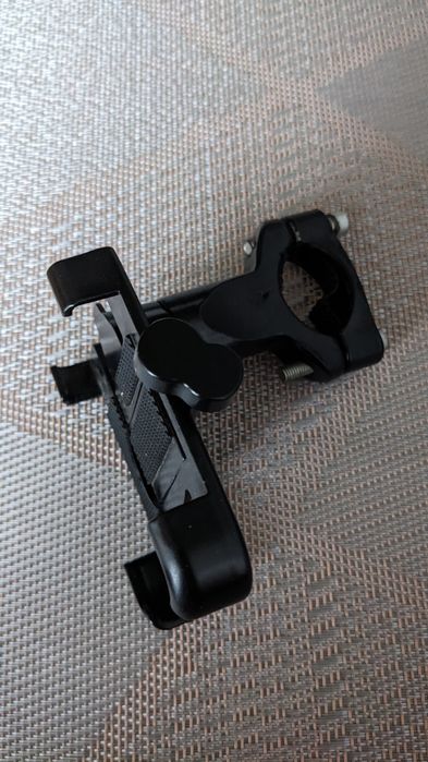 Крепление для телефона металлическое