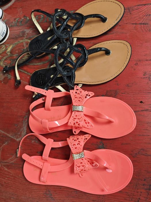 Босоніжки 36 розмір