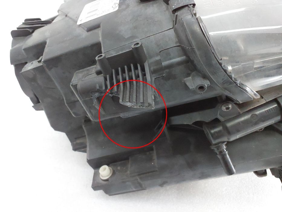 Ótica / farol esquerda MINI Mini Countryman (R60)