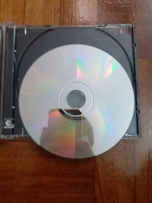 Velvet Revolver, contraband