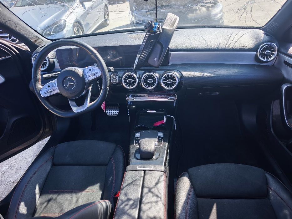 Mercedes  A  180
