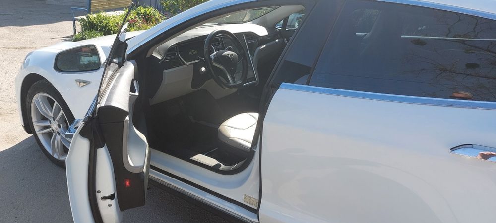 Tesla Model S 85 кв