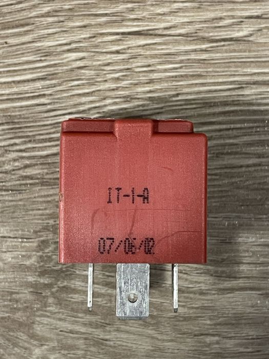 Автомобільне реле