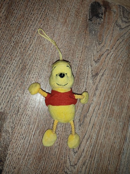 Breloczek do kluczy Kubuś Puchatek.