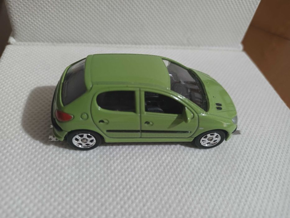 Miniaturas 1/64 Welly P2