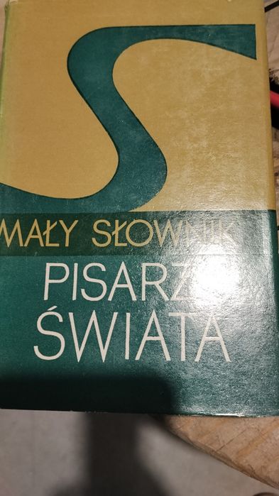 Mały słownik pisarzy świata