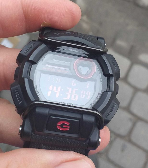 Zegarek Casio G-Shock GD-400-1ER.