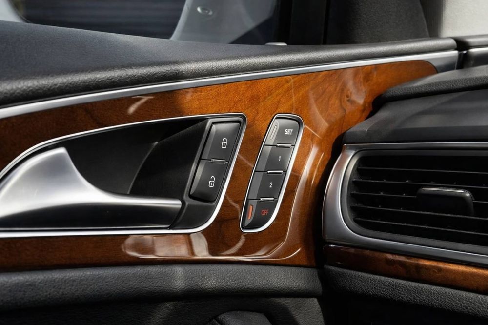 Audi a6c7 2.0tfsi S-tronic 2017 р