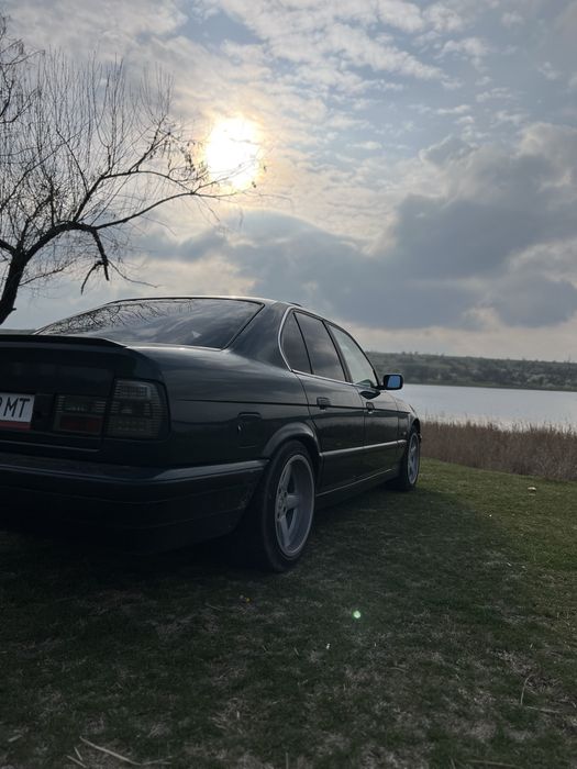Продам BMW e34 M50B20