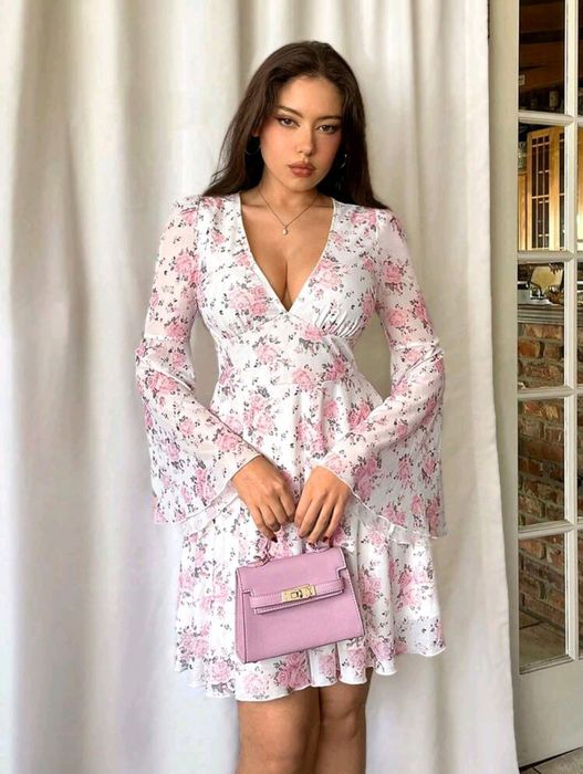 Sukienka w kwiaty