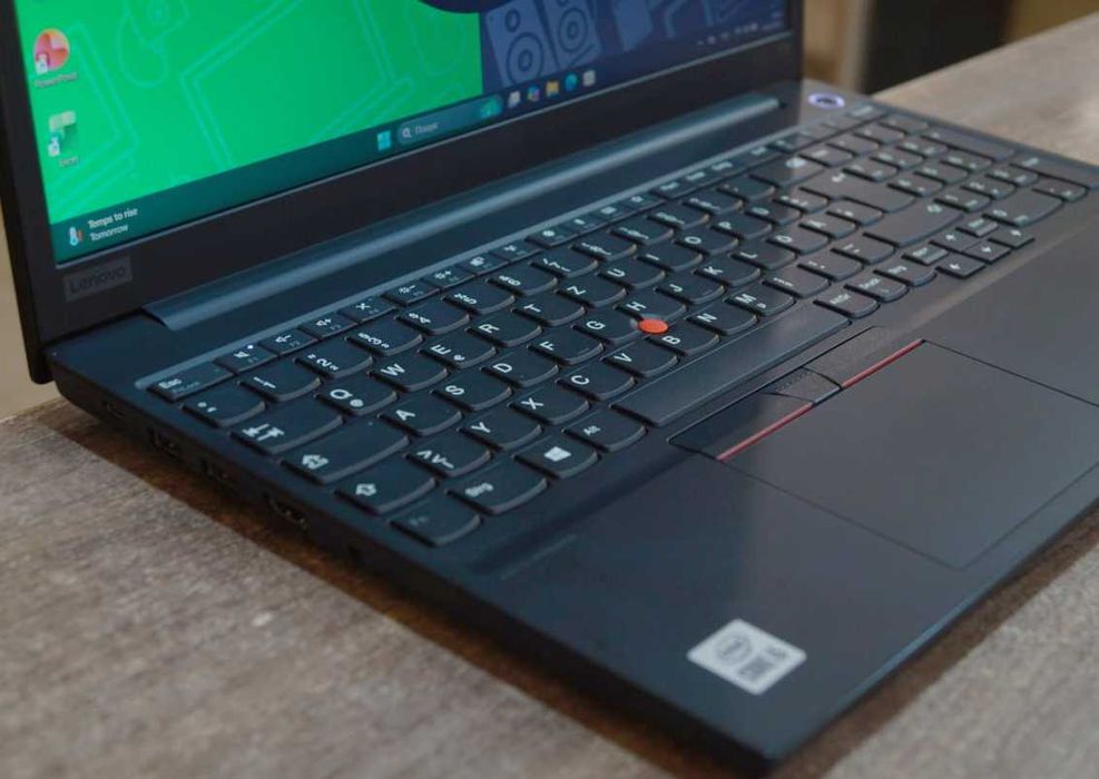 ГАРАНТІЯ Lenovo (FullHD/Intel Core i5-10210U/RAM 8ГБ DDR4/SSD 256ГБ)TVOYO