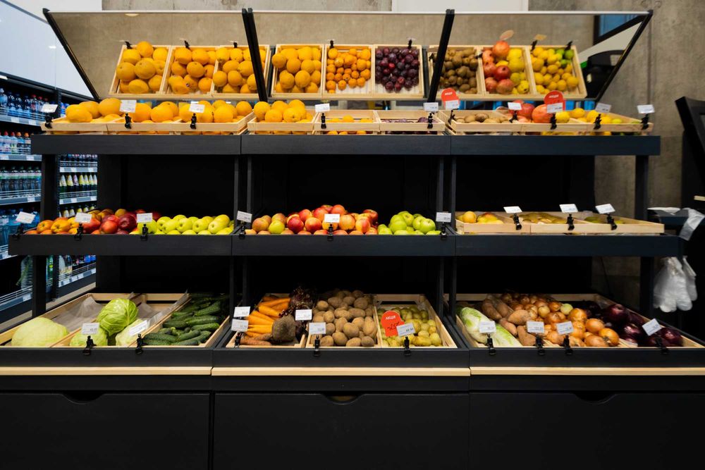 Торговое оборудование для магазина Модерн Експо, стеллажи, полки