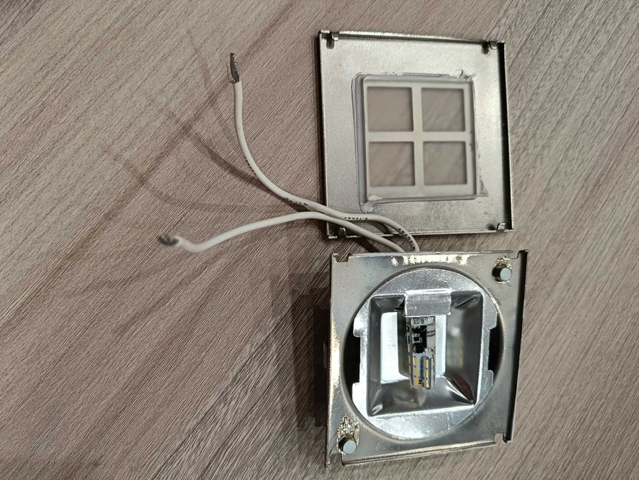 Oświetlenie LED sufitowe z żarówkami