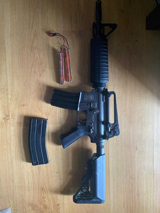 Airsoft M4 Loner star Full metal [Eletrica\AEG]