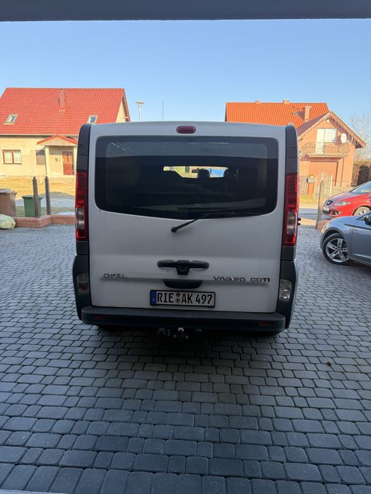 Opel Vivaro 2.5 cdti Long