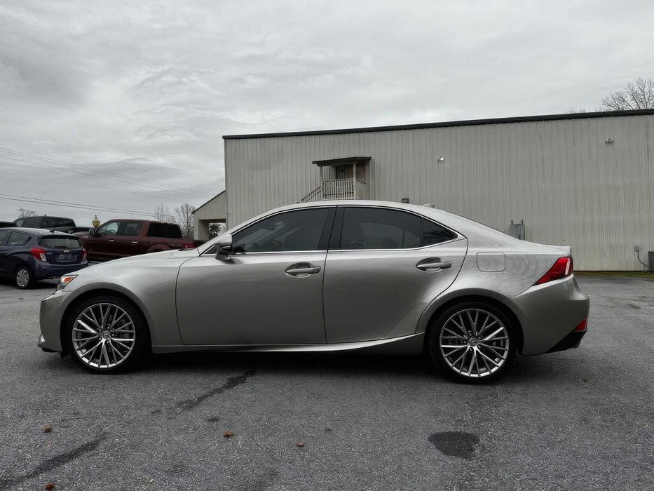 Lexus IS 250      2015