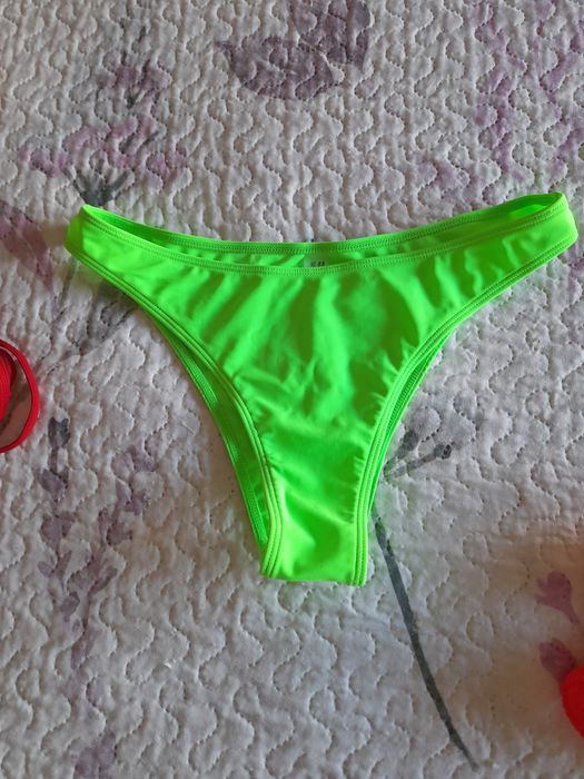 Cueca bikini  tamanho L nova