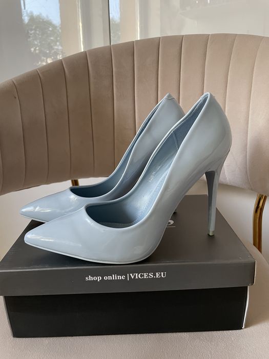 Szpilki błekitne blue lakier Deezee 39