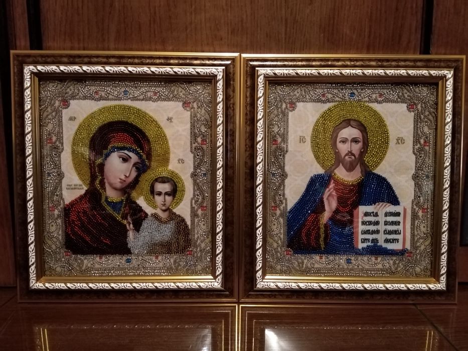 Ікони вишиті бісером