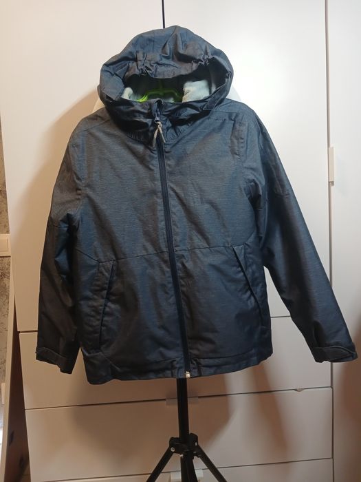 Куртка демісезонна на хлопчика 140