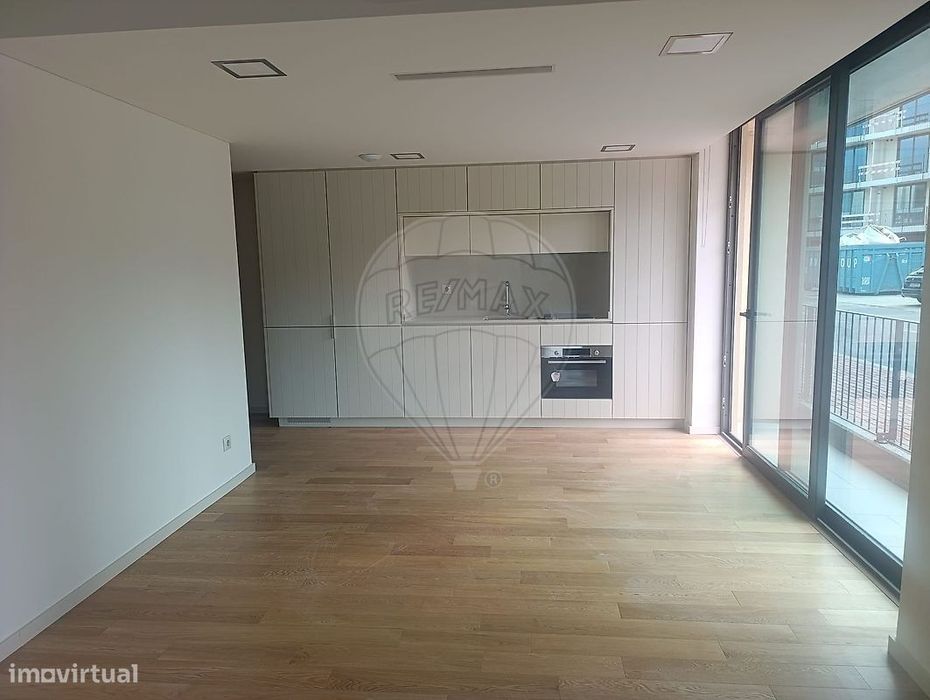 Apartamento T1 para arrendamento