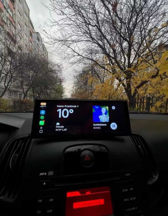 Універсальна мультимедійна система 10.26" Apple CarPlay / Android Auto