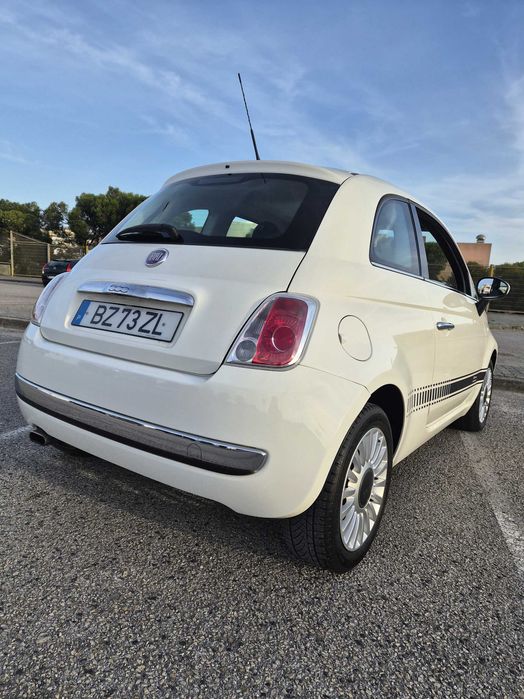 Fiat 500 2012 em ótimo estado 140.000 KM 1.2 cilindrada